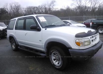 Rapport sur le véhicule pour VIN 1FMDU62X0YZA73181 - Image 1