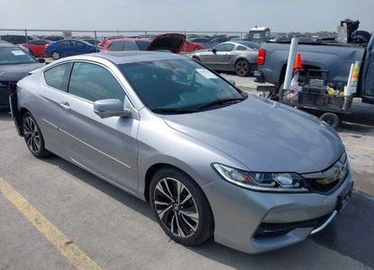 Raport pojazdu dla VIN 1HGCT1B83HA000207 - Obraz 1