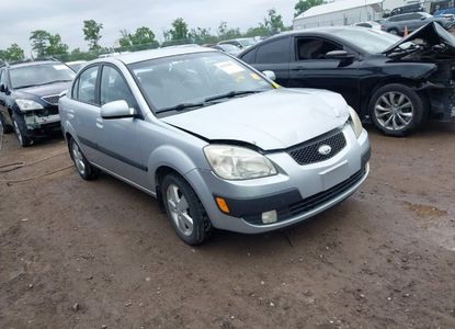 Informe del vehículo para VIN KNADE123386367822 - Imagen 1