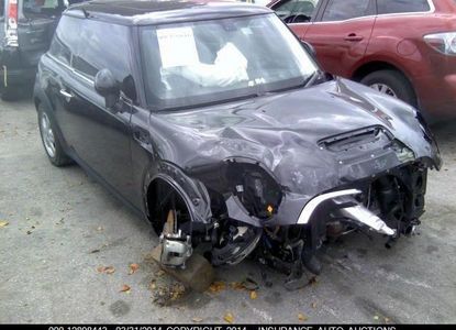 Informe del vehículo para VIN WMWSV3C51DT393480 - Imagen 1