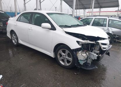 Raport pojazdu dla VIN 2T1BU4EE3CC847369 - Obraz 1