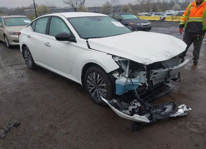 Vehicle Report for VIN 1N4BL4DV8SN346547 - Image 1