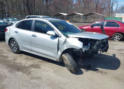 Informe del vehículo para VIN 3KPA24AD4PE602411 - Imagen 1