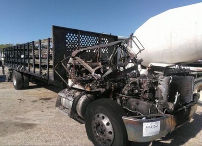 Raport vehicul pentru VIN 2NP2HM6X2MM745542 - Imaginea 1