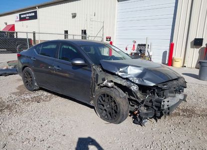 Vehicle Report for VIN 1N4BL4BV7KC236393 - Image 1