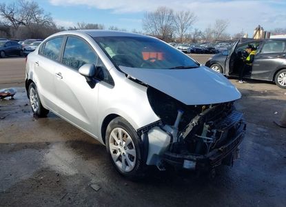 Vehicle Report for VIN KNADM4A35F6484823 - Image 1