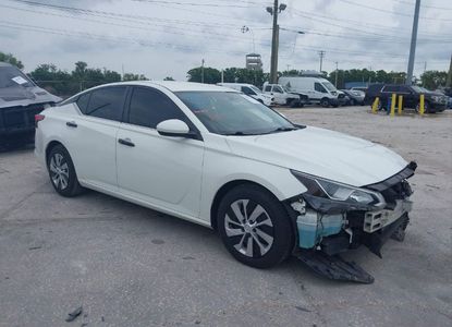 Vehicle Report for VIN 1N4BL4BV0KC221623 - Image 1