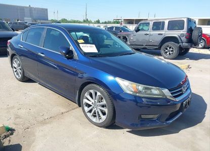 Raport pojazdu dla VIN 1HGCR2F55EA052373 - Obraz 1