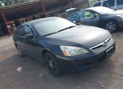 Rapport sur le véhicule pour VIN 1HGCM56827A050271 - Image 1