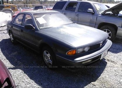 Informe del vehículo para VIN JA3AP47H8SY009101 - Imagen 1