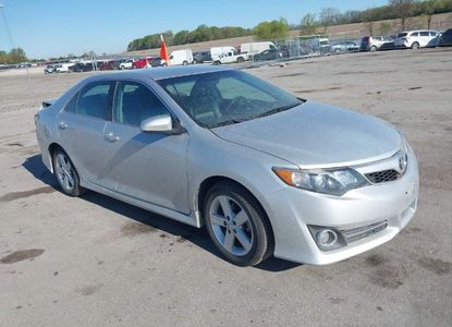 Raport pojazdu dla VIN 4T1BF1FK2EU435488 - Obraz 1