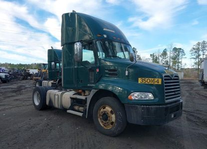 Raport pojazdu dla VIN 1M1AW01X5GM008399 - Obraz 1