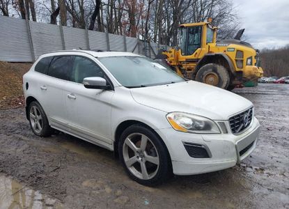 Informe del vehículo para VIN YV4902DZ2C2313570 - Imagen 1