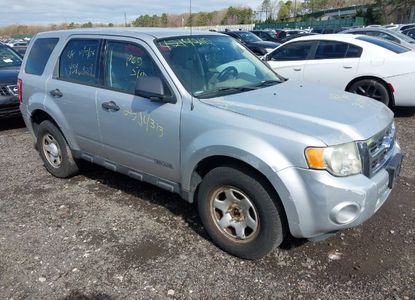 Vehicle Report for VIN 1FMCU92Z38KE69287 - Image 1