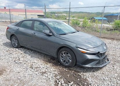 Informe del vehículo para VIN KMHLM4DGXRU658961 - Imagen 1