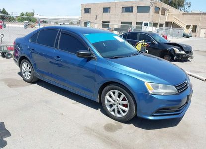 Raport pojazdu dla VIN 3VWD17AJ0FM258133 - Obraz 1