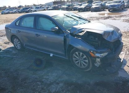 Informe del vehículo para VIN 1VWAT7A31EC107462 - Imagen 1