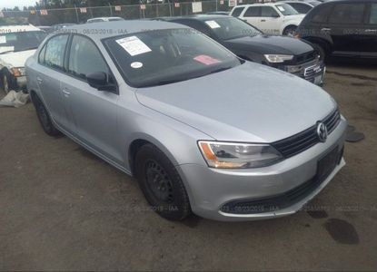 Отчет о транспортном средстве для VIN 3VW2K7AJ6DM310219 - изображение 1