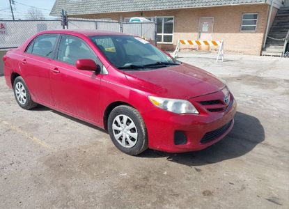 Raport pojazdu dla VIN 2T1BU4EE7BC703886 - Obraz 1