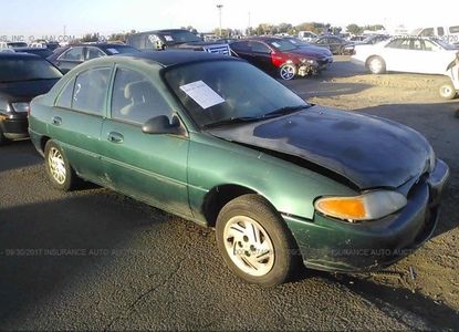 Fahrzeugbericht für VIN 3FAFP13P0YR177895 – Bild 1