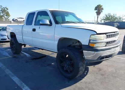 Vehicle Report for VIN 2GCEC19T5X1157070 - Image 1