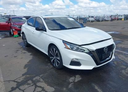 Vehicle Report for VIN 1N4BL4CWXMN401139 - Image 1