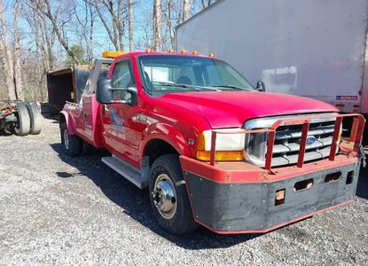 Raport pojazdu dla VIN 1FDWF37F3XEA15489 - Obraz 1