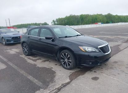 Raport pojazdu dla VIN 1C3CCBBB6EN112119 - Obraz 1