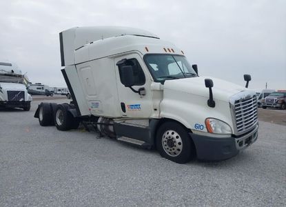 Звіт про транспортний засіб для VIN 3AKJGLDR8HSHR2418 – зображення 1