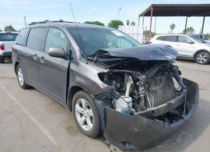 Vehicle Report for VIN 5TDKK3DC3CS265411 - Image 1