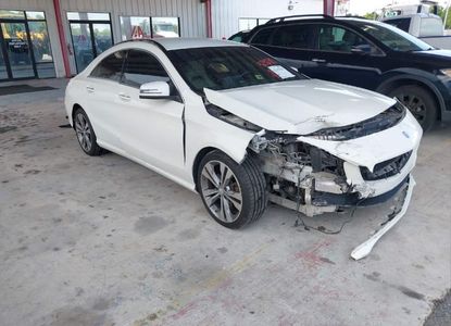 Informe del vehículo para VIN WDDSJ4EB4GN330900 - Imagen 1