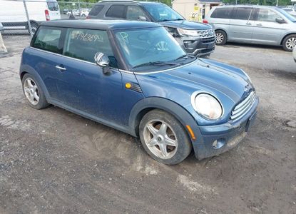 Informe del vehículo para VIN WMWMF3C50ATU77369 - Imagen 1