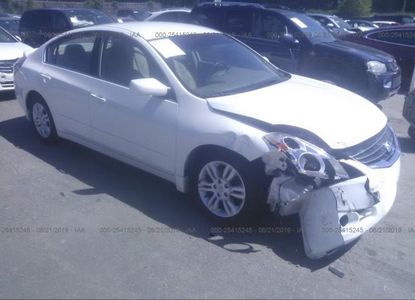 Vehicle Report for VIN 1N4AL2AP3CN557081 - Image 1