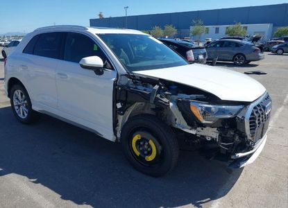 Vehicle Report for VIN WA1DECF32N1148121 - Image 1