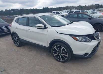 Vehicle Report for VIN JN1BJ1CP1JW102882 - Image 1