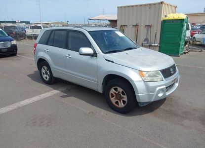 Raport pojazdu dla VIN JS3TE941764102811 - Obraz 1