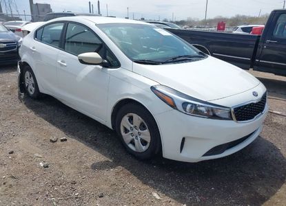 Vehicle Report for VIN 3KPFK4A76HE111114 - Image 1