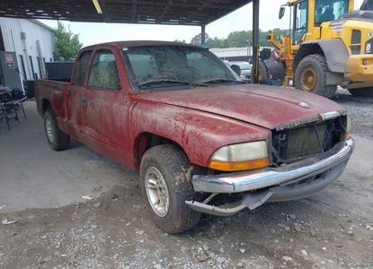 Vehicle Report for VIN 1B7GL22X2YS587779 - Image 1