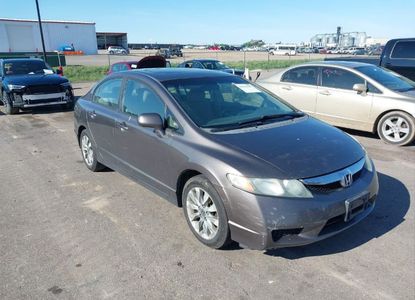 Raport pojazdu dla VIN 19XFA1F83AE002702 - Obraz 1