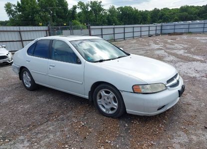 Vehicle Report for VIN 1N4DL01A0YC220545 - Image 1