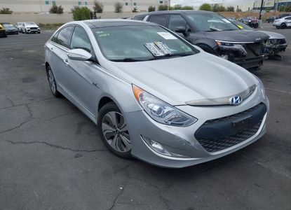 Vehicle Report for VIN KMHEC4A44EA106969 - Image 1