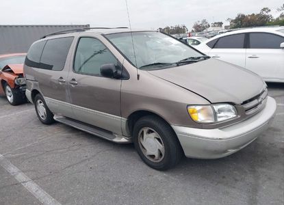 Vehicle Report for VIN 4T3ZF13C4WU047568 - Image 1