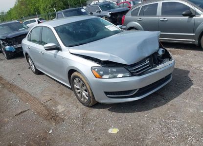 Vehicle Report for VIN 1VWAT7A34EC072982 - Image 1