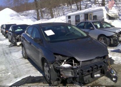 Vehicle Report for VIN 1FADP3E28DL180055 - Image 1