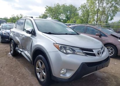 Informe del vehículo para VIN JTMRFREV3FD140334 - Imagen 1