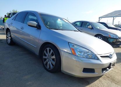 Vehicle Report for VIN 1HGCM66417A101729 - Image 1