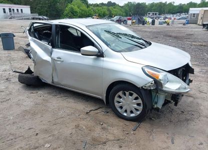 Raport pojazdu dla VIN 3N1CN7AP6FL947187 - Obraz 1