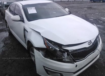 Vehicle Report for VIN KNAGM4A79F5528215 - Image 1