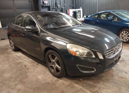 Vehicle Report for VIN YV1612FS3D1219119 - Image 1