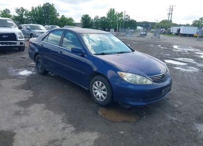 Vehicle Report for VIN 4T1BE30K45U033169 - Image 1